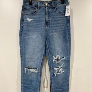 NWT Of Luck Distressed Boyfriend Jeans